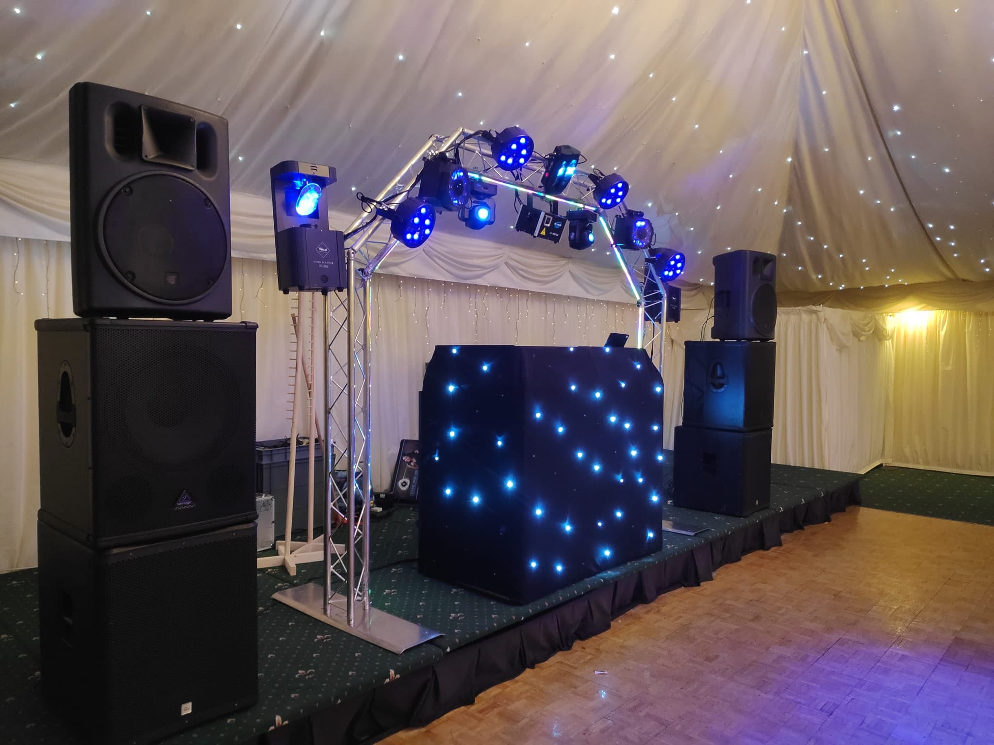 Batch Country House Wedding DJ